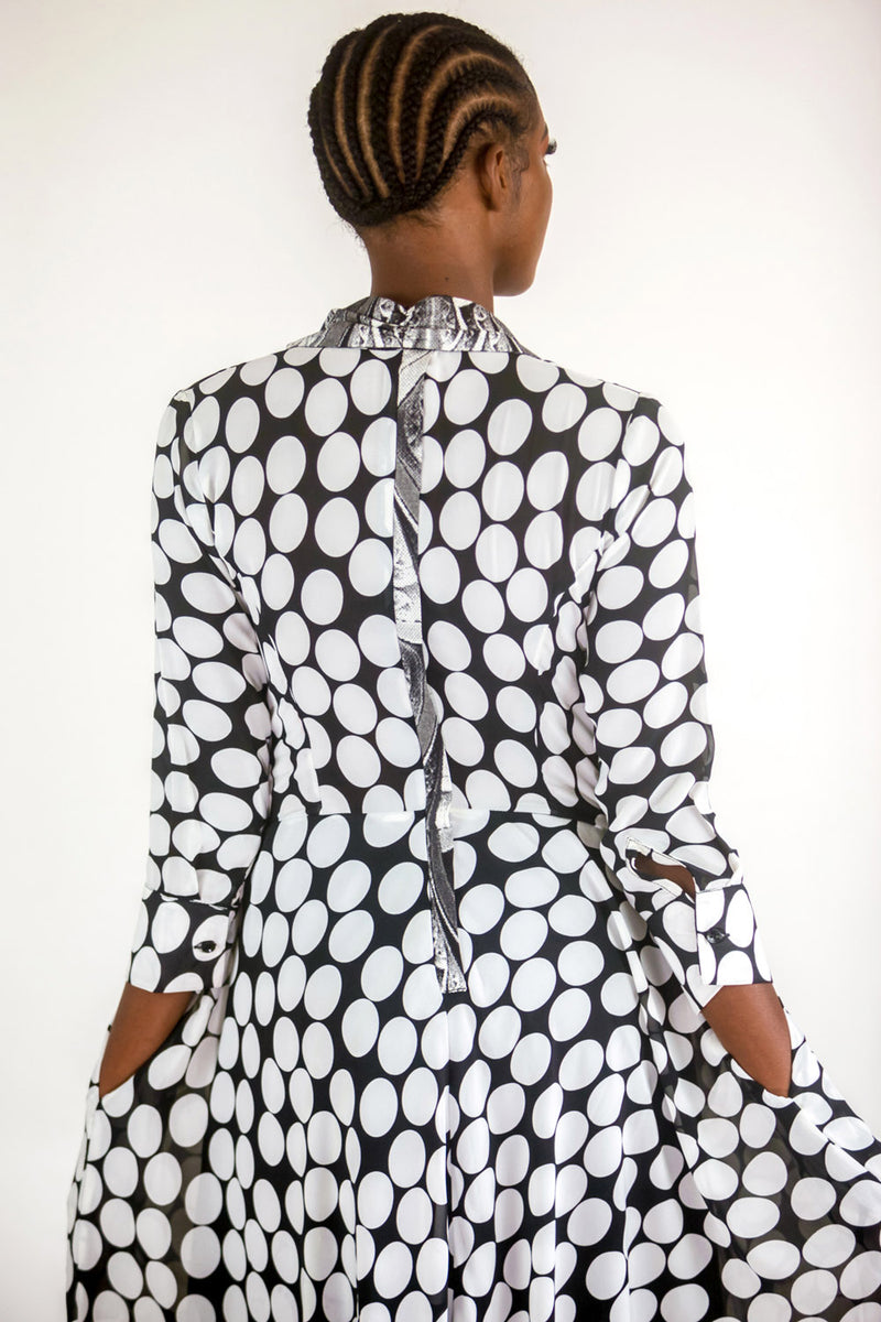 Cecil Victoria + Online – White Dress Grace Black